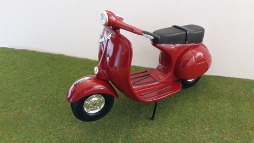 Scooter vespa rosso bordeaux - scooter,